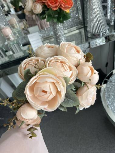 Bukiet piwoni pudrowy róż