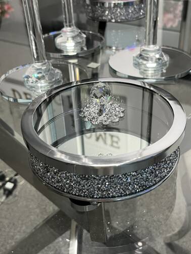 Pojemnik dekoracyjny srebrny 